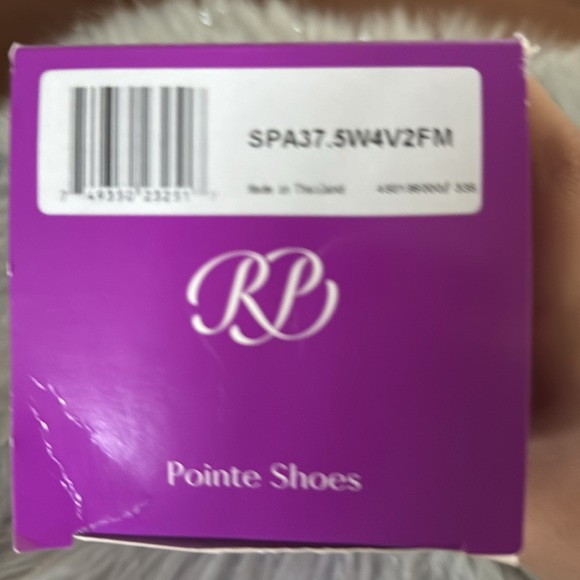 Russian Pointe Akoya Pointe shoes - Picture 4 of 5